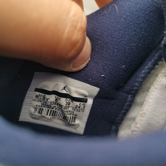 USED Jordan 11 Low Georgetown Size 6.5Y - Picture 7 of 7